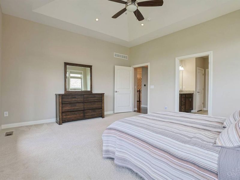 6493 Coach Light Circle, Liberty Township, OH 45011 Photo 24