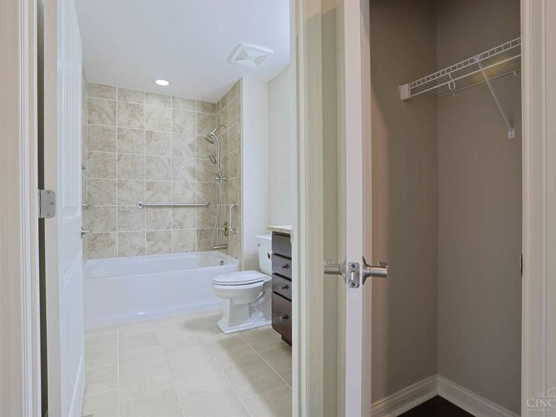 6493 Coach Light Circle, Liberty Township, OH 45011 Photo 34