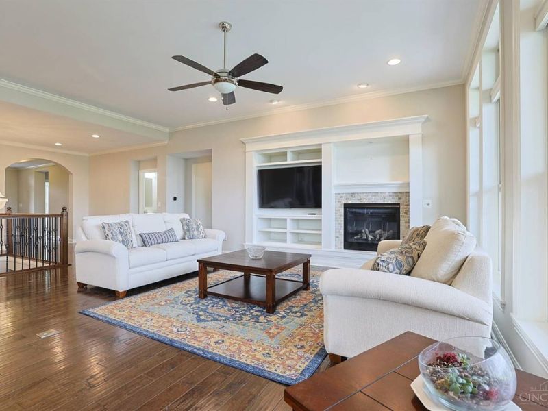 6493 Coach Light Circle, Liberty Township, OH 45011 Photo 9