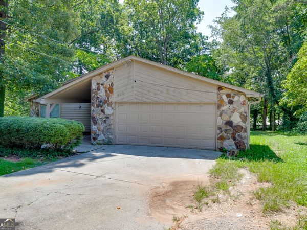 900 Pawnee Place, Lilburn, GA 30047