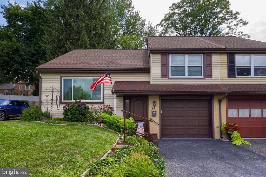203 IRENE AVENUE , EPHRATA, PA 17522