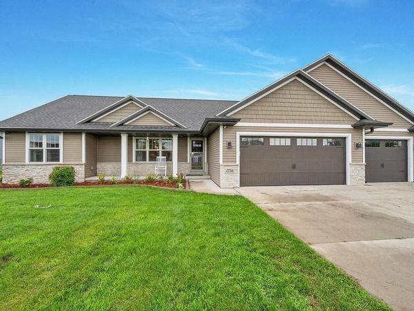 1756 RED OAK STREET, Green Bay, WI 54313