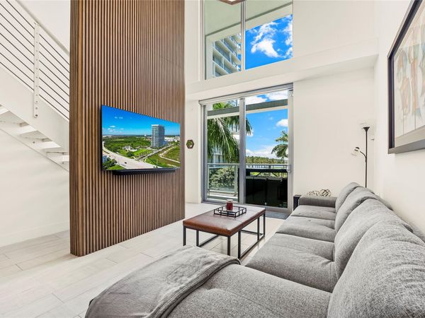 2000 METROPICA Way, Unit 216, Sunrise, FL 33323