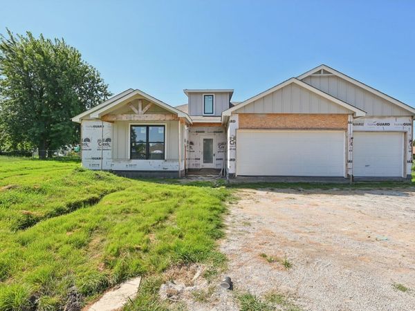 20932 E 35th Place S, Broken Arrow, OK 74014