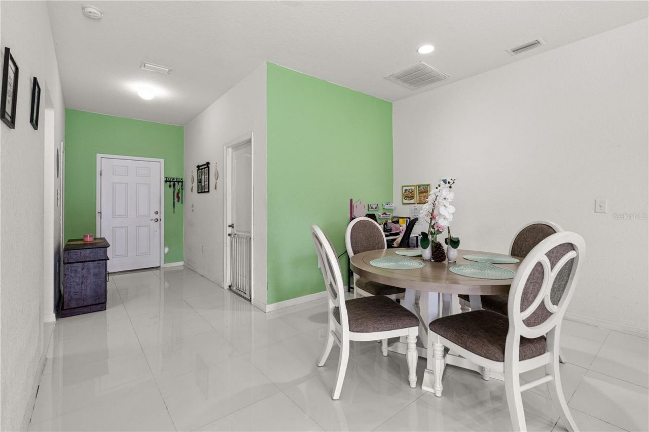 5906 Escalon Drive , Sebring, FL 33872 Photo