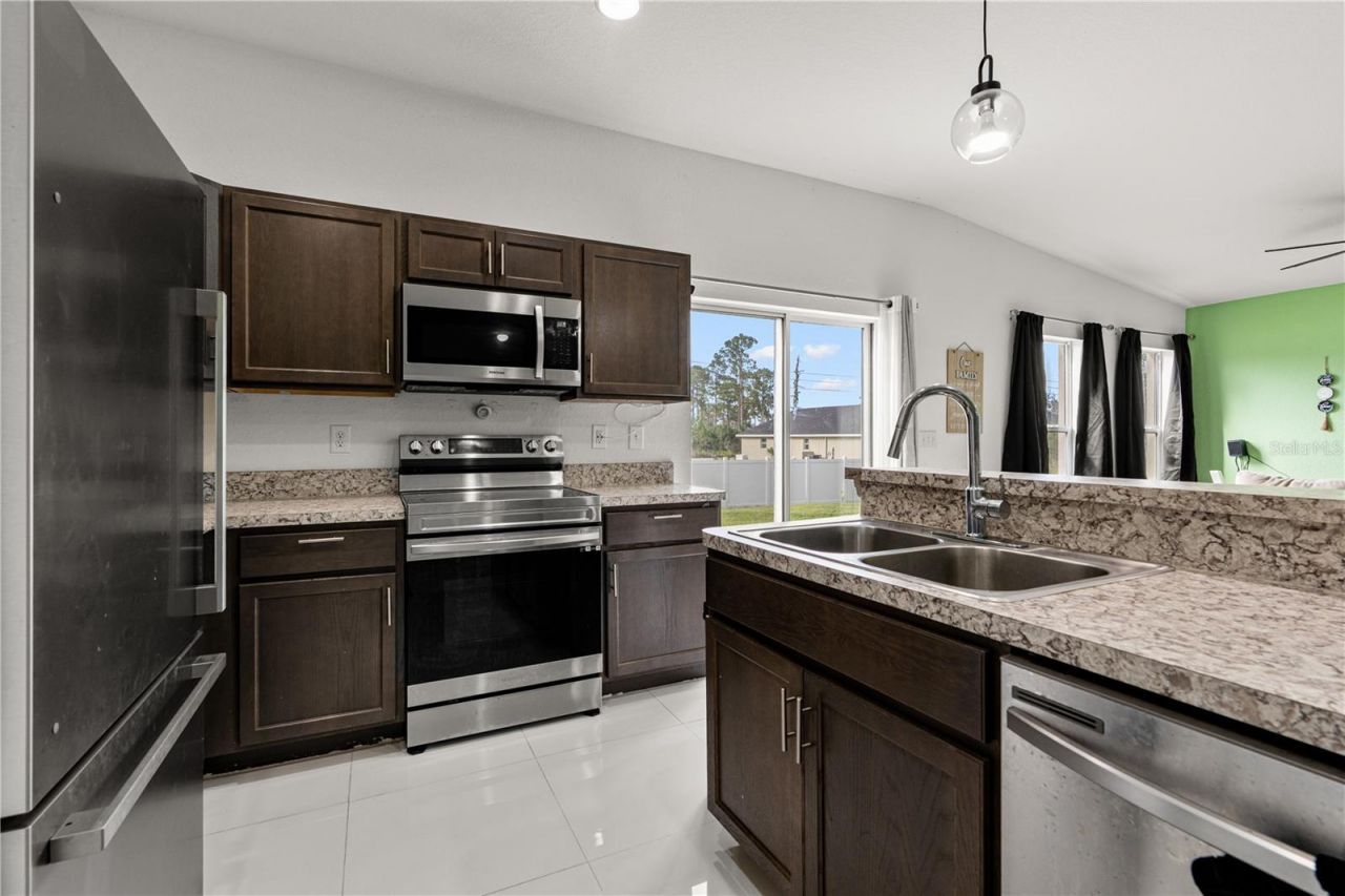 5906 Escalon Drive , Sebring, FL 33872 Photo