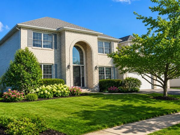 840 NAPA Lane , Aurora, IL 60502