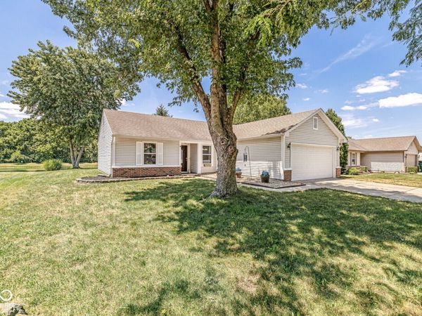 814 Millbrook Drive , Avon, IN 46123