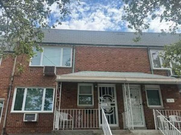6669 73rd Place , Middle Village, NY 11379