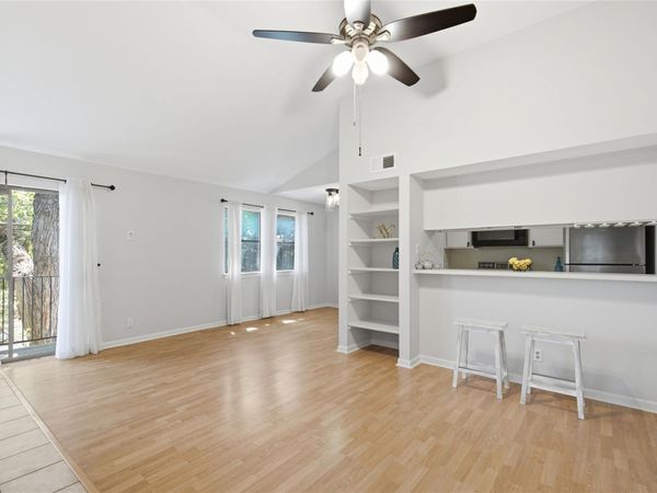 9226 Jollyville RD, Unit 222, Austin, TX 78759