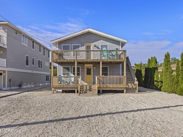 21 E 9th Street, Barnegat Light, NJ 08006