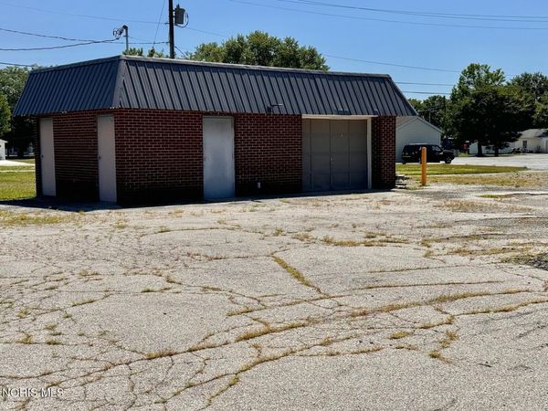 720 N Main Street , Bryan, OH 43506