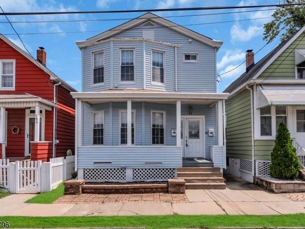 55 Maple Ave, Wallington, NJ 07057