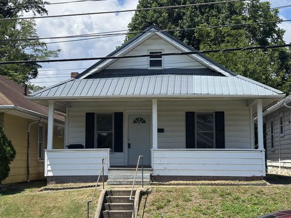 2812 Overlook Drive, Huntington, WV 25705