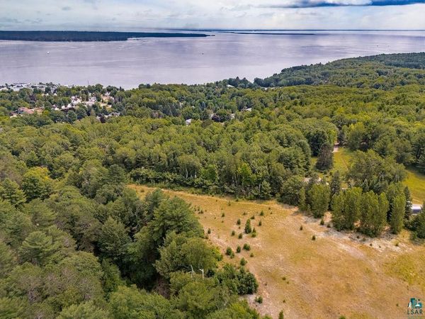 85685 Eightpoint Ln, Bayfield, WI 54814