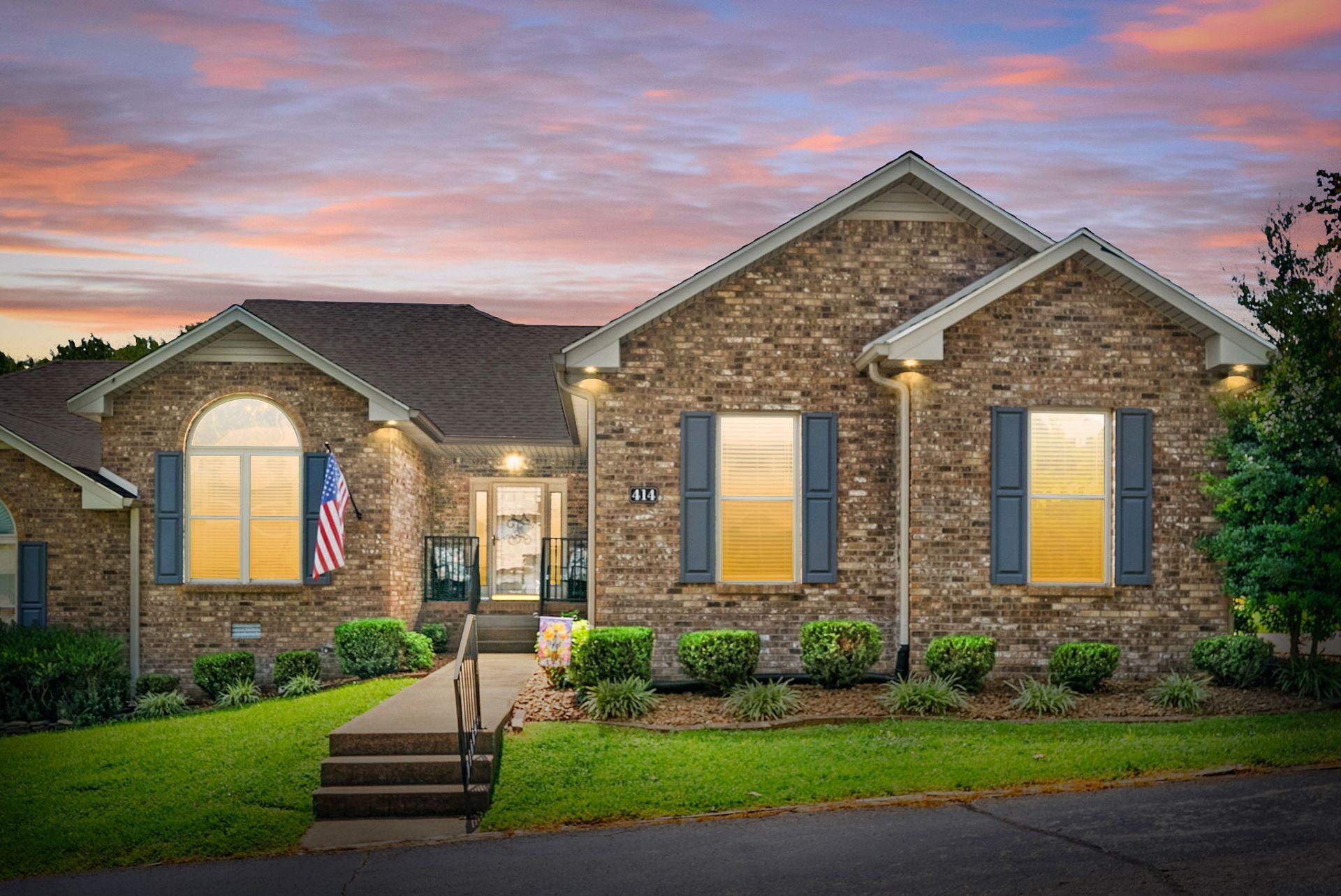 414 Country Club Ct, Clarksville, TN 37043 Main Photo