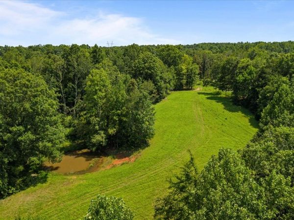 0 Hwy 230 , Mc Ewen, TN 37101