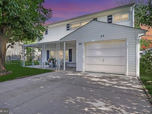 89 BARBARA LEE DRIVE, HAMILTON, NJ 08619