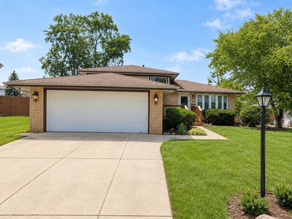 8808 S 85th Court , Hickory Hills, IL 60457