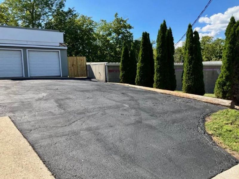8993 Pippin Road, Colerain Township, OH 45251 Photo 6