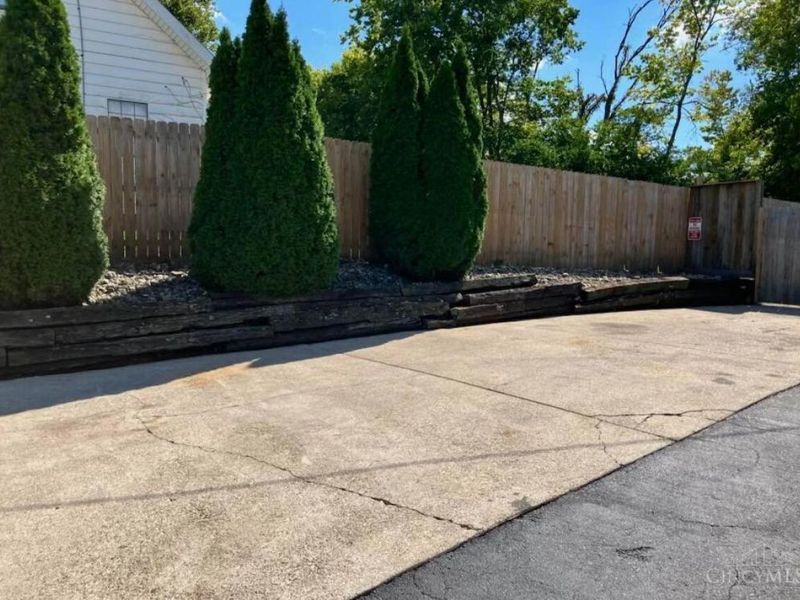 8993 Pippin Road, Colerain Township, OH 45251 Photo 8