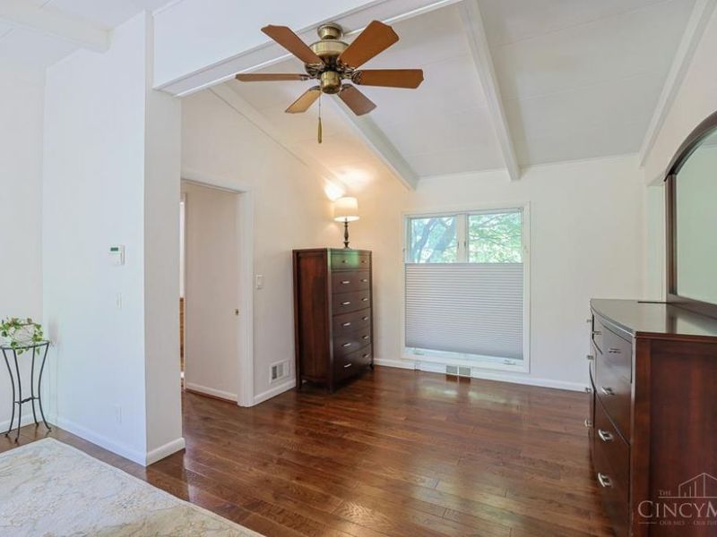 7434 Drake Road, Indian Hill, OH 45243 Photo 18