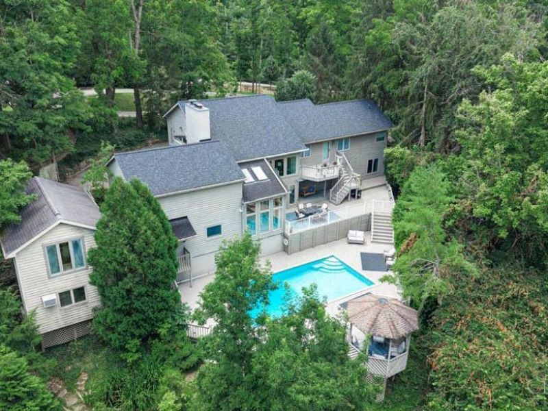 7434 Drake Road, Indian Hill, OH 45243 Photo 3