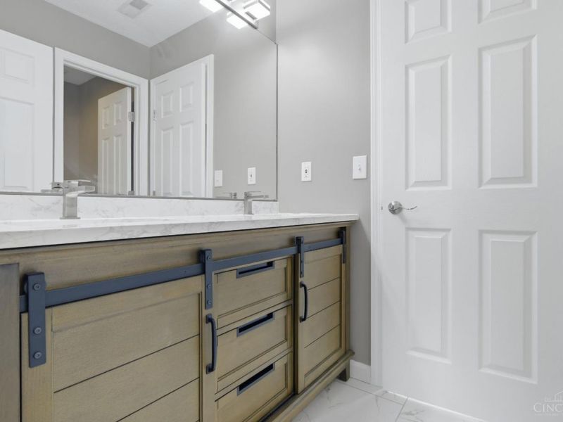 5776 Squires Gate Drive, Deerfield Twp., OH 45040 Photo 37
