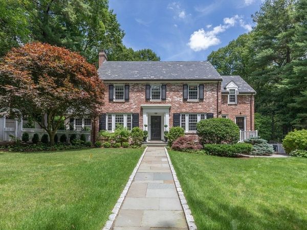 29 Pembroke Rd, Weston, MA 02493