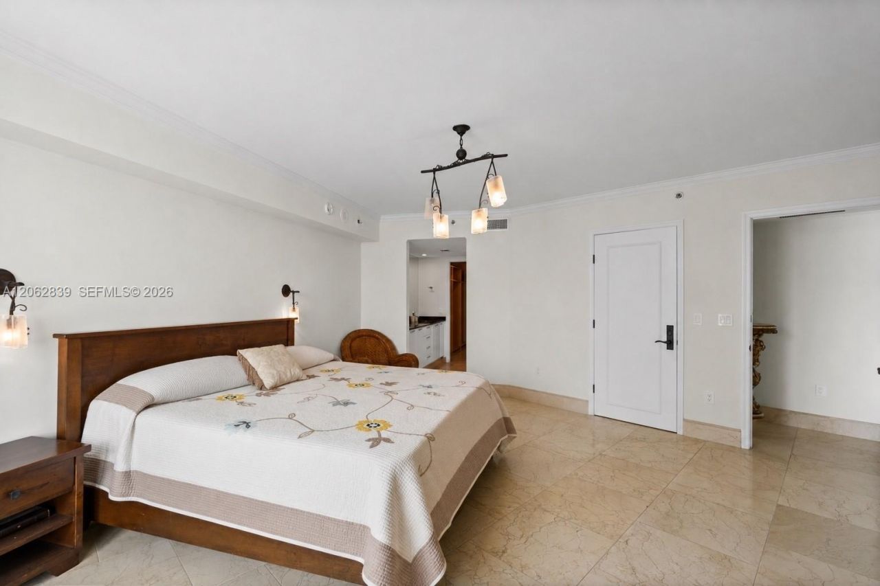 18911 Collins Ave, Unit 2103, Sunny Isles Beach, FL 33160 Photo