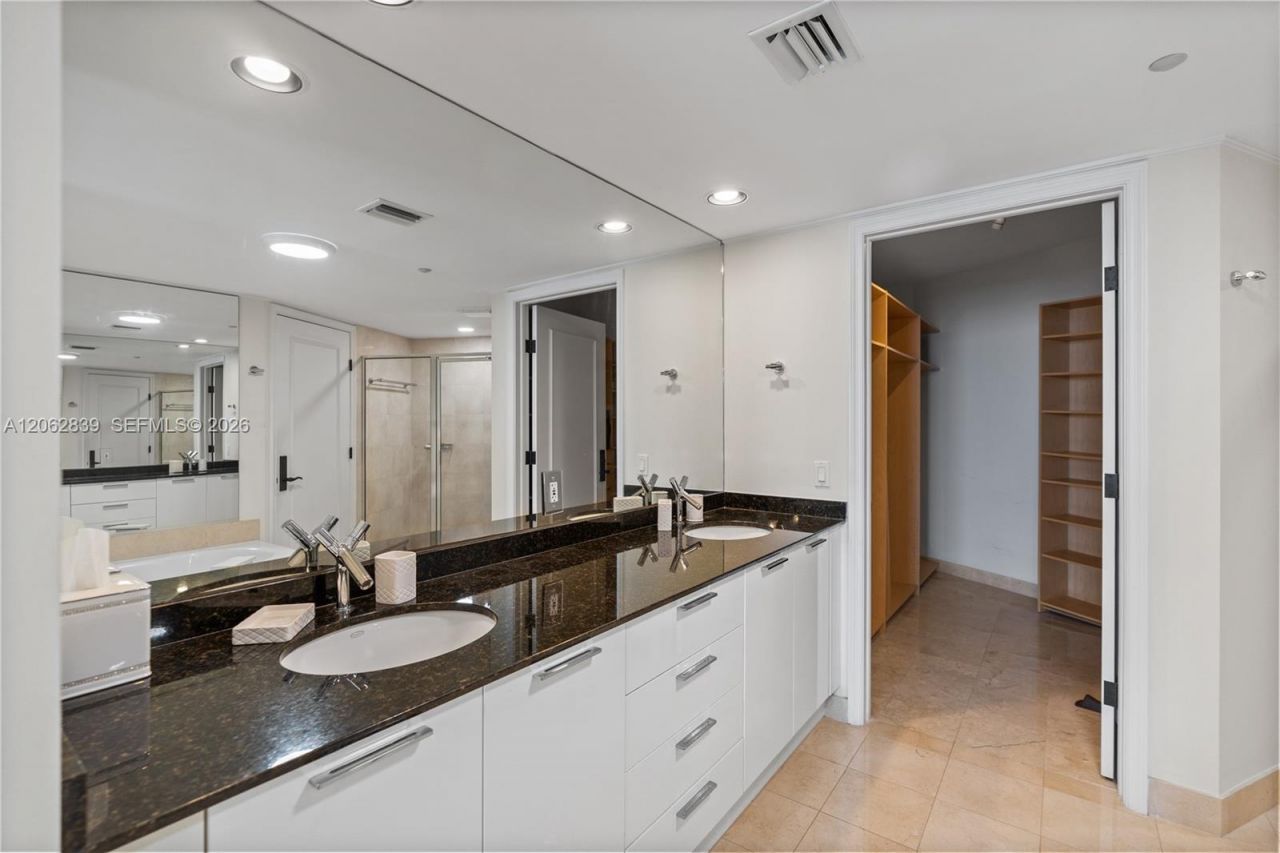 18911 Collins Ave, Unit 2103, Sunny Isles Beach, FL 33160 Photo