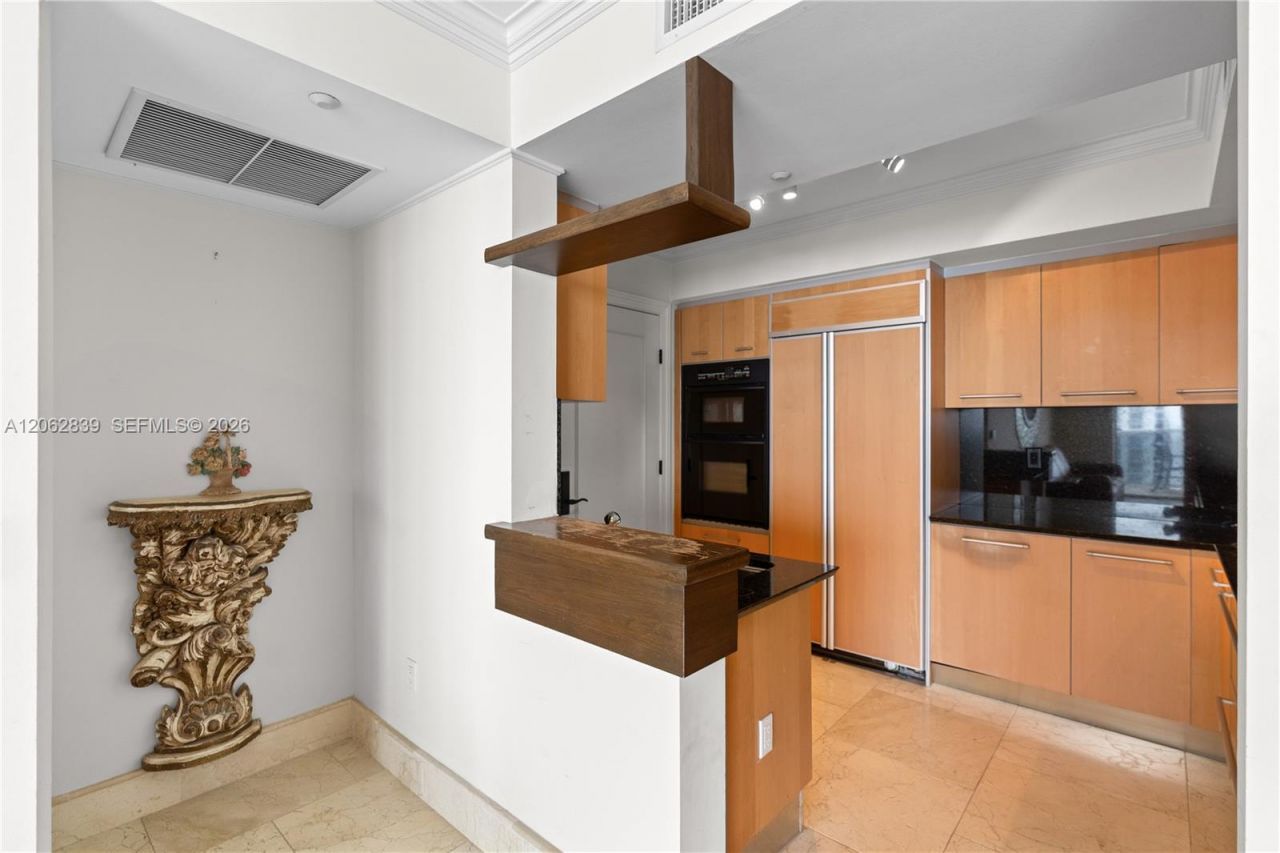 18911 Collins Ave, Unit 2103, Sunny Isles Beach, FL 33160 Photo