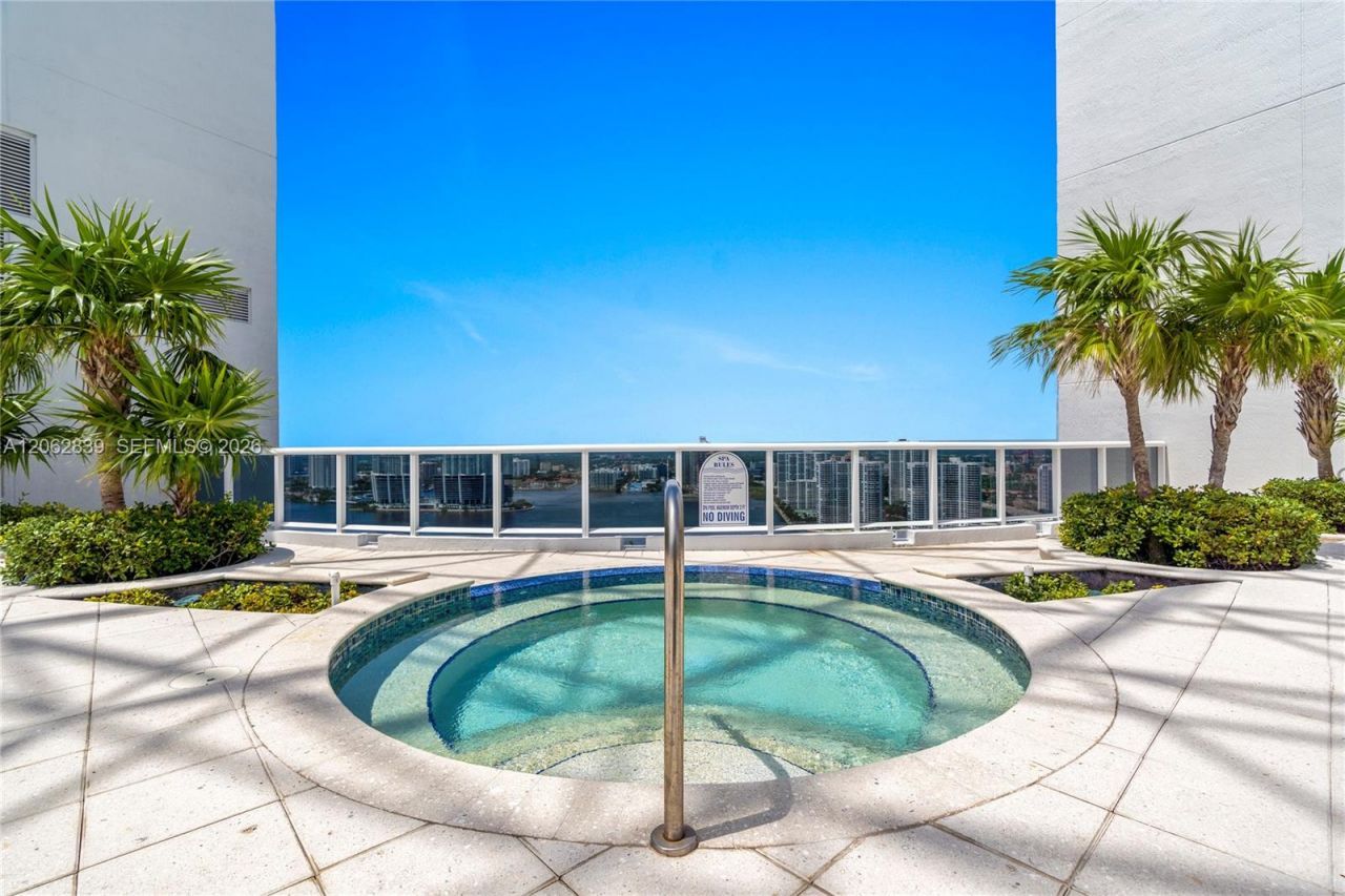 18911 Collins Ave, Unit 2103, Sunny Isles Beach, FL 33160 Photo