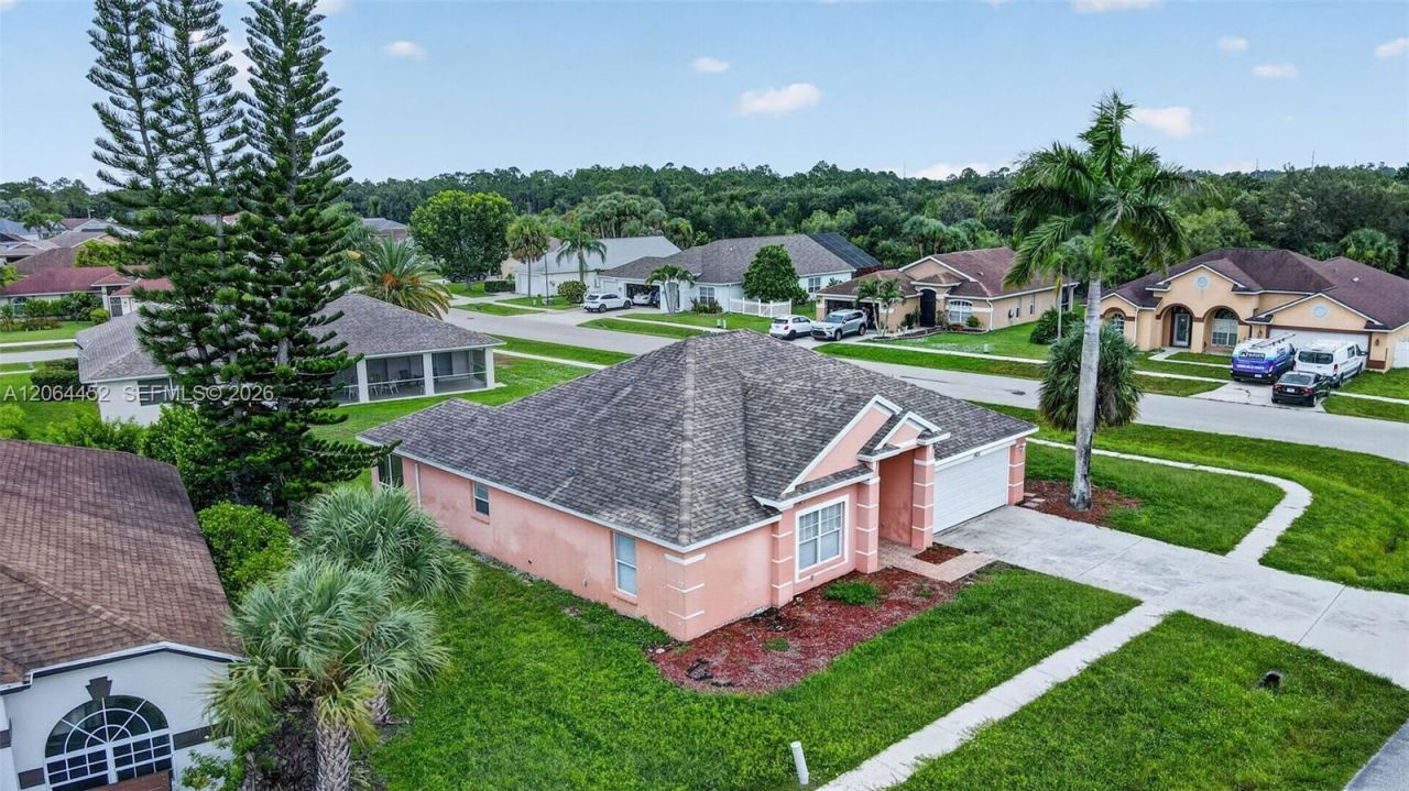 1502 Scholar Ct , Lehigh Acres, FL 33971 Photo