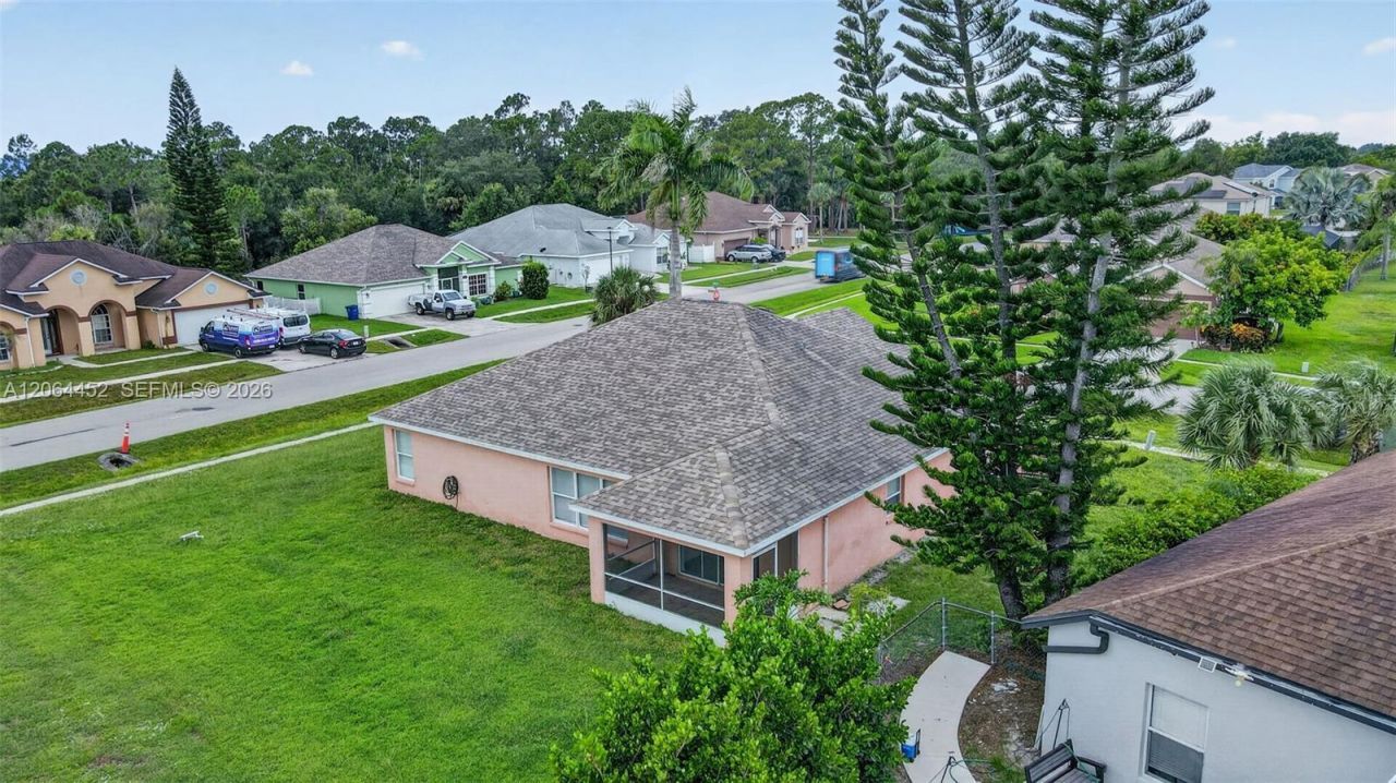 1502 Scholar Ct , Lehigh Acres, FL 33971 Photo