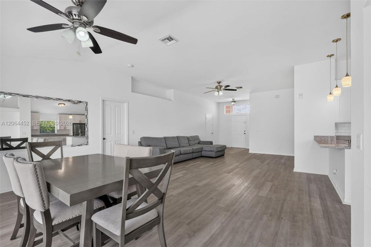 1502 Scholar Ct , Lehigh Acres, FL 33971 Photo