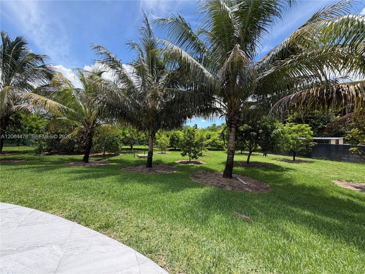 19690 SW 210th St, Miami, FL 33187 Photo