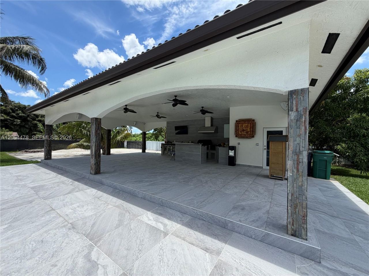 19690 SW 210th St, Miami, FL 33187 Photo
