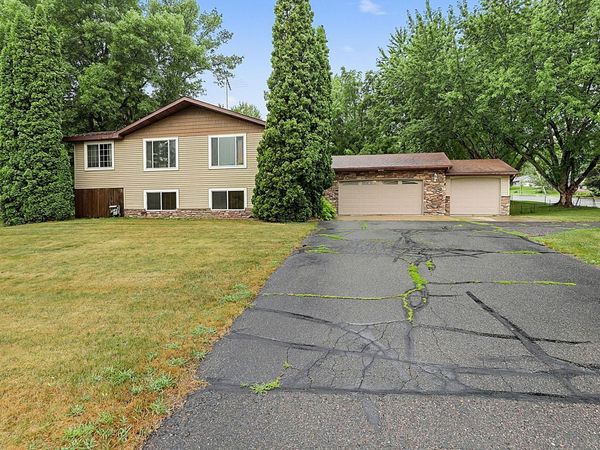 15 14th Avenue S, Cold Spring, MN 56320