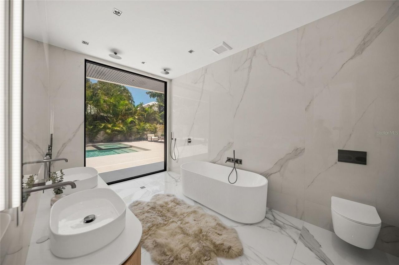 1640 Waldemere Street, Sarasota, FL 34239 Photo