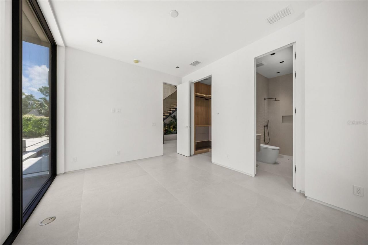 1640 Waldemere Street, Sarasota, FL 34239 Photo