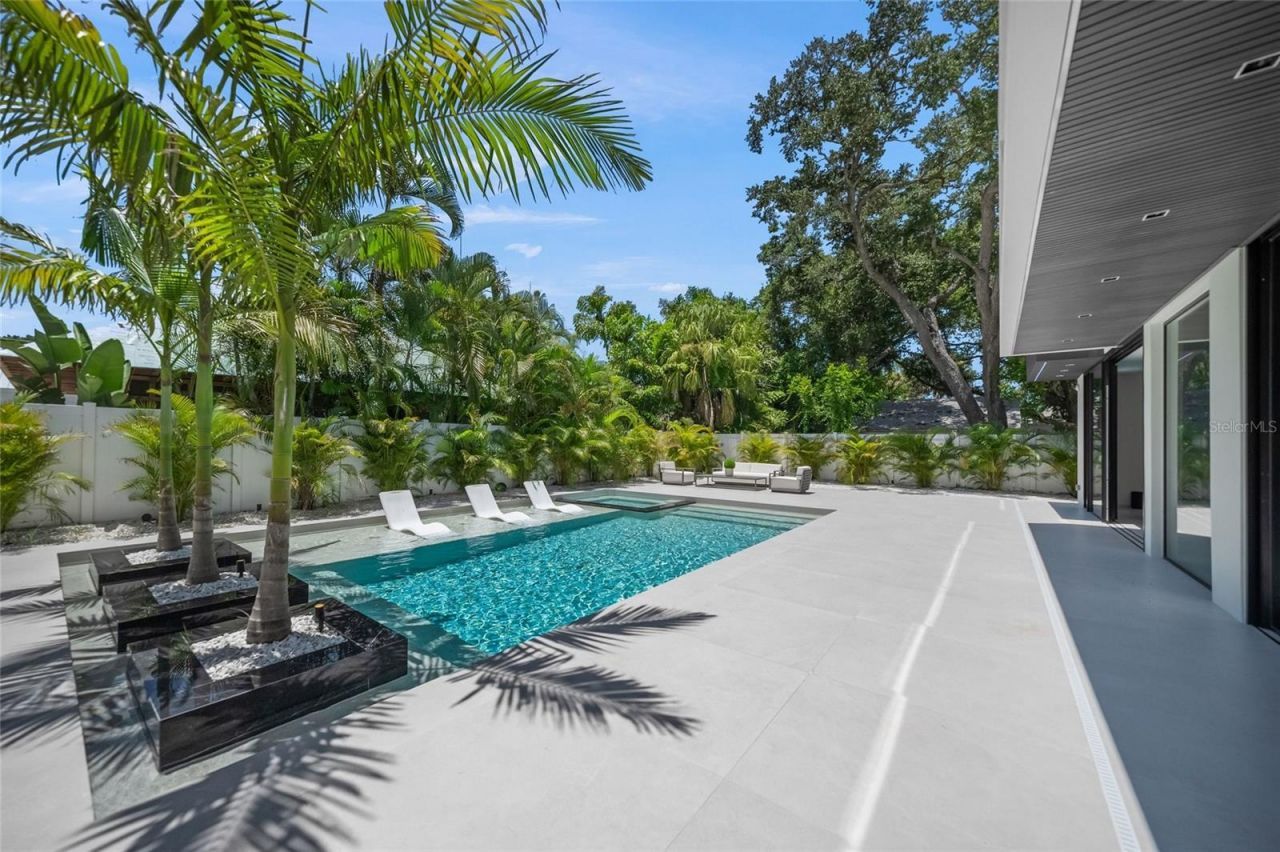 1640 Waldemere Street, Sarasota, FL 34239 Photo