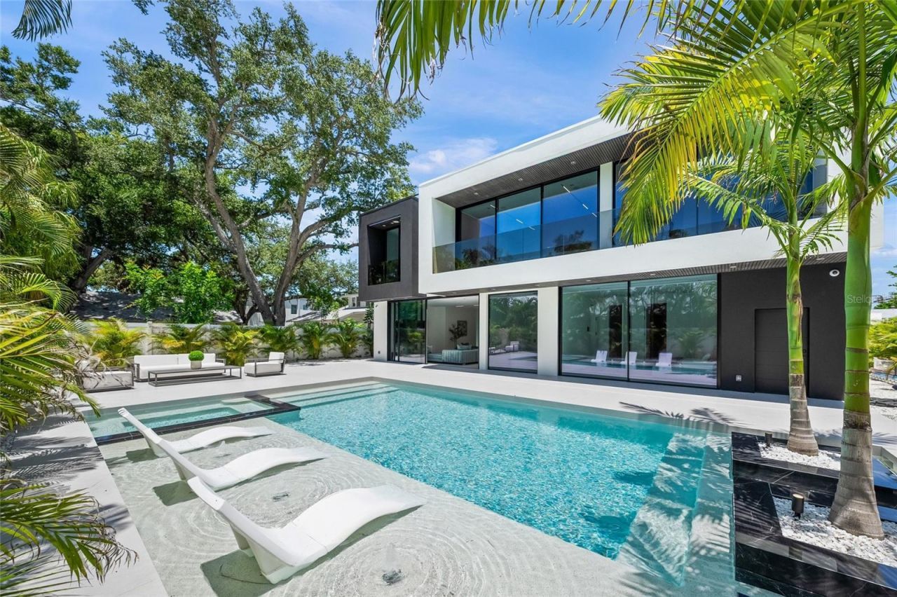 1640 Waldemere Street, Sarasota, FL 34239 Photo