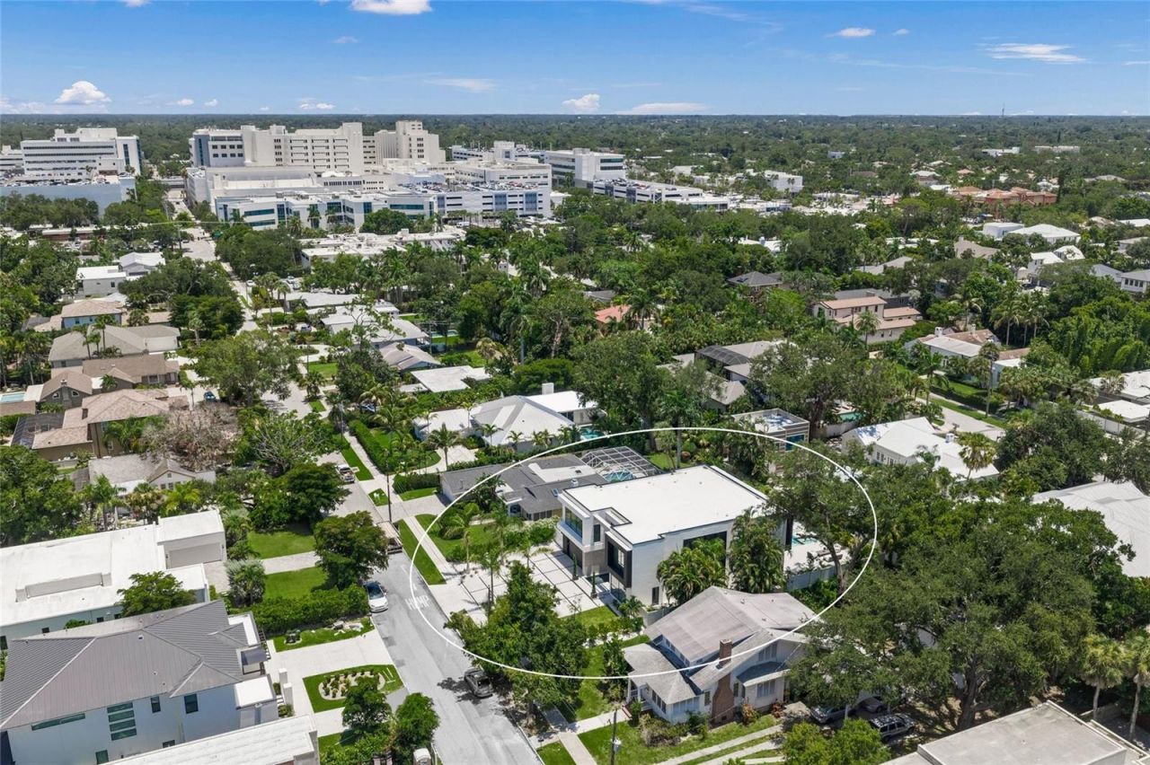 1640 Waldemere Street, Sarasota, FL 34239 Photo