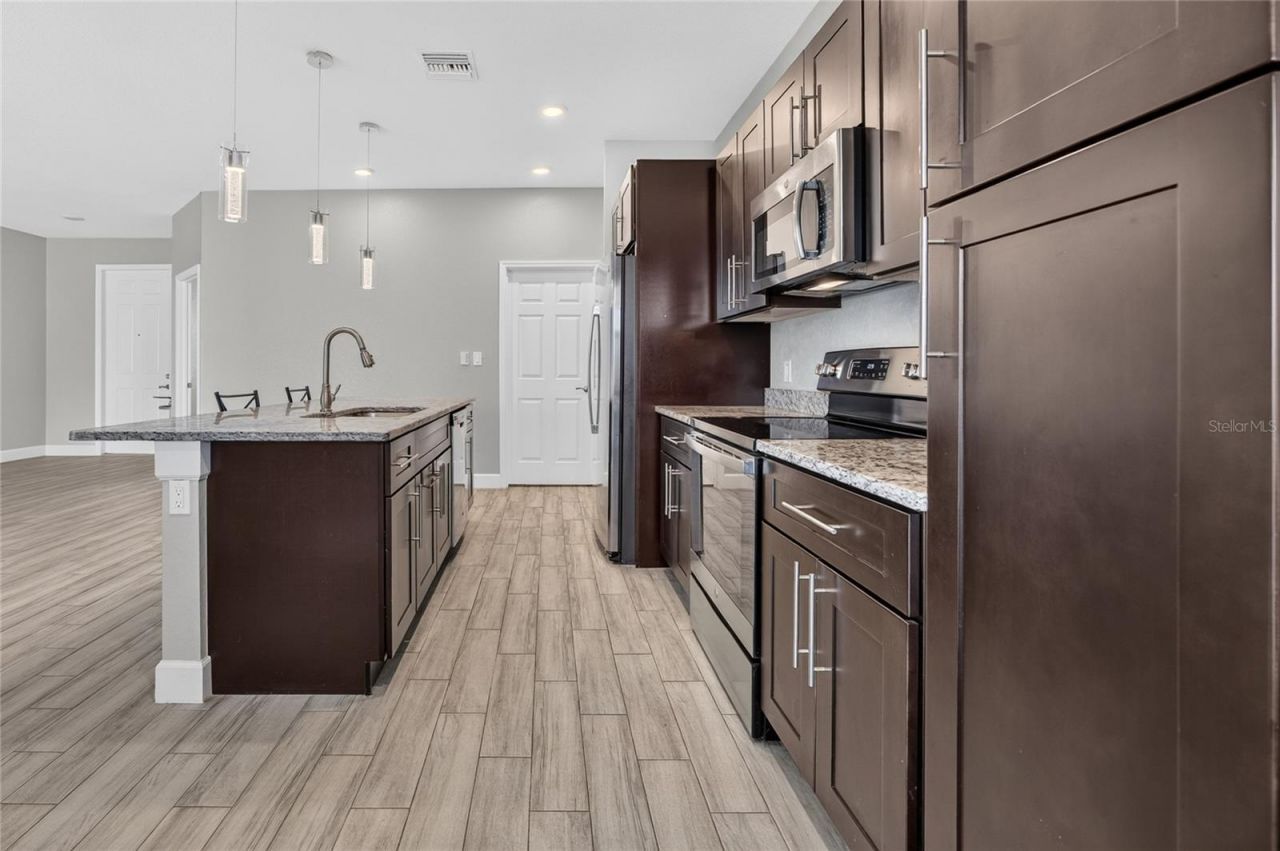 2909 NW 24th Avenue, Cape Coral, FL 33993 Photo