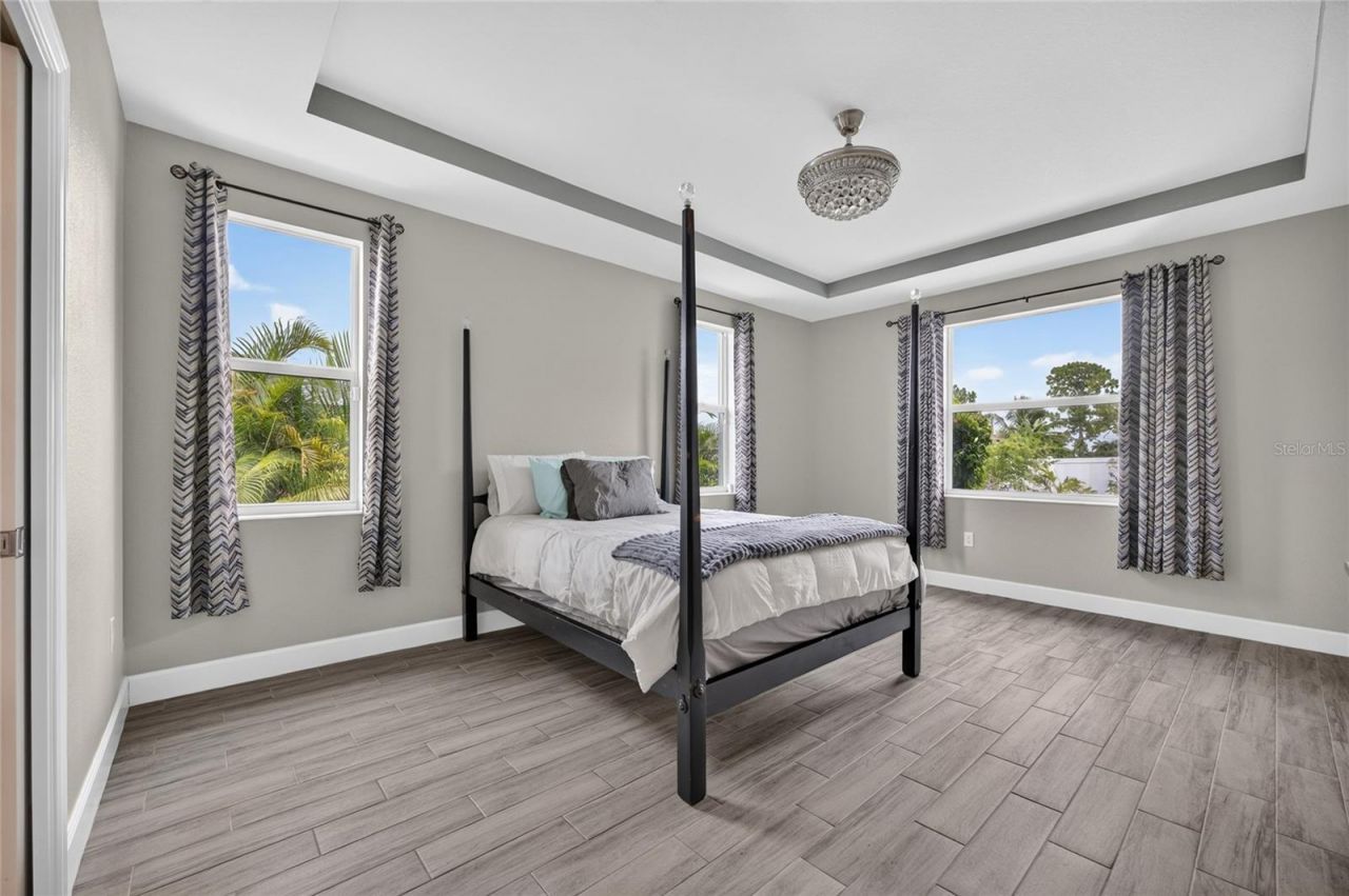 2909 NW 24th Avenue, Cape Coral, FL 33993 Photo