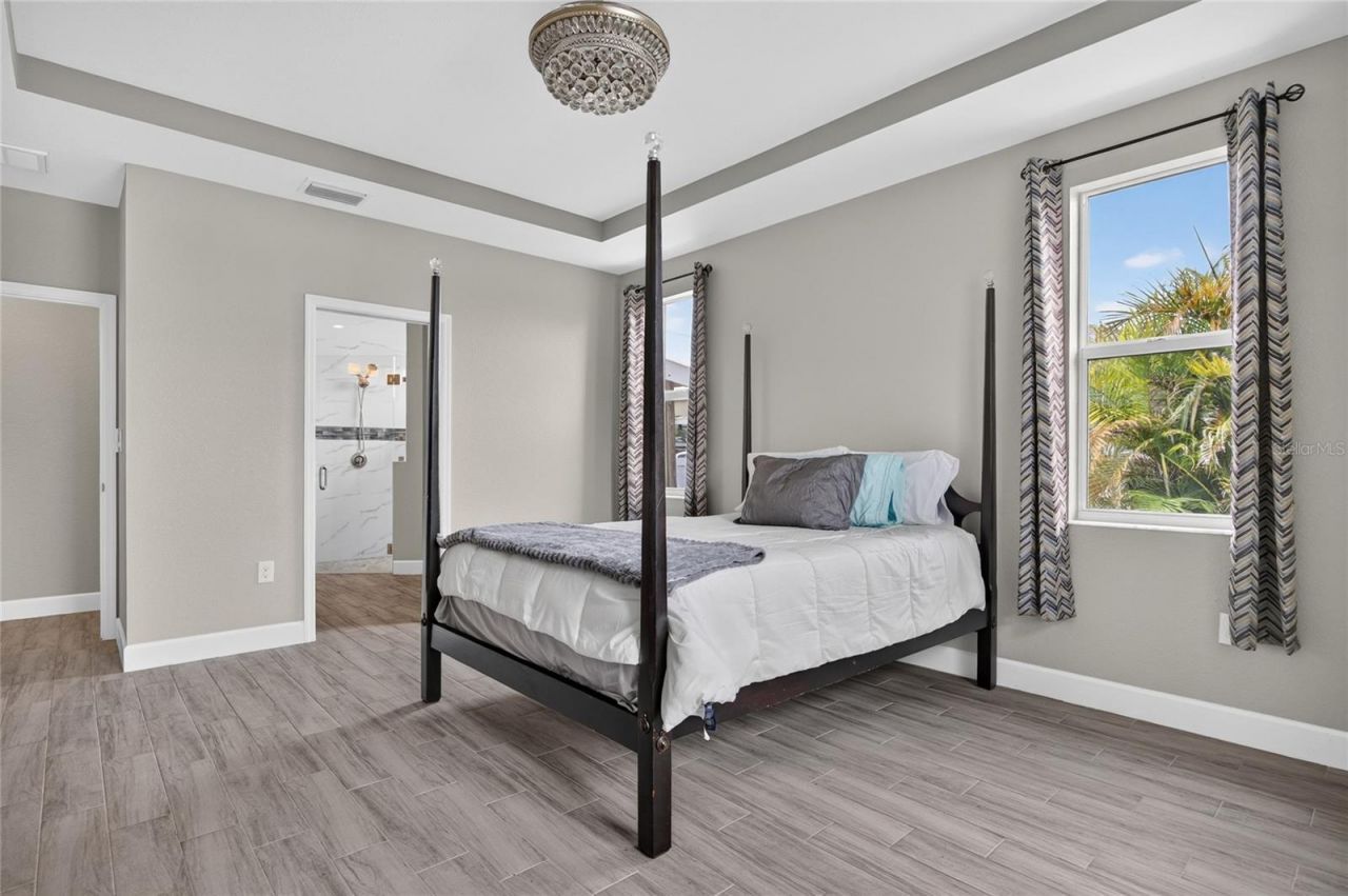 2909 NW 24th Avenue, Cape Coral, FL 33993 Photo