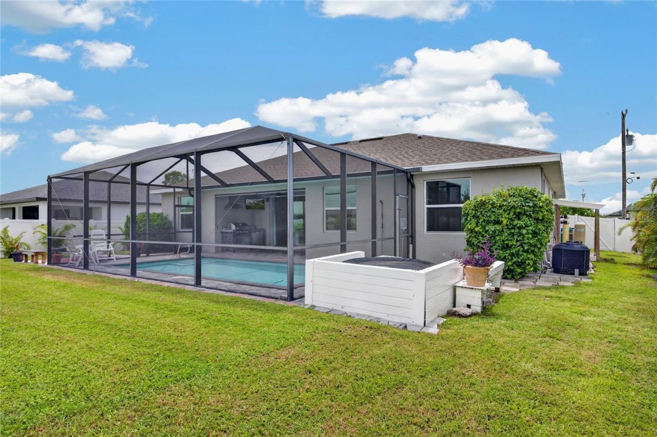 2909 NW 24th Avenue, Cape Coral, FL 33993 Photo