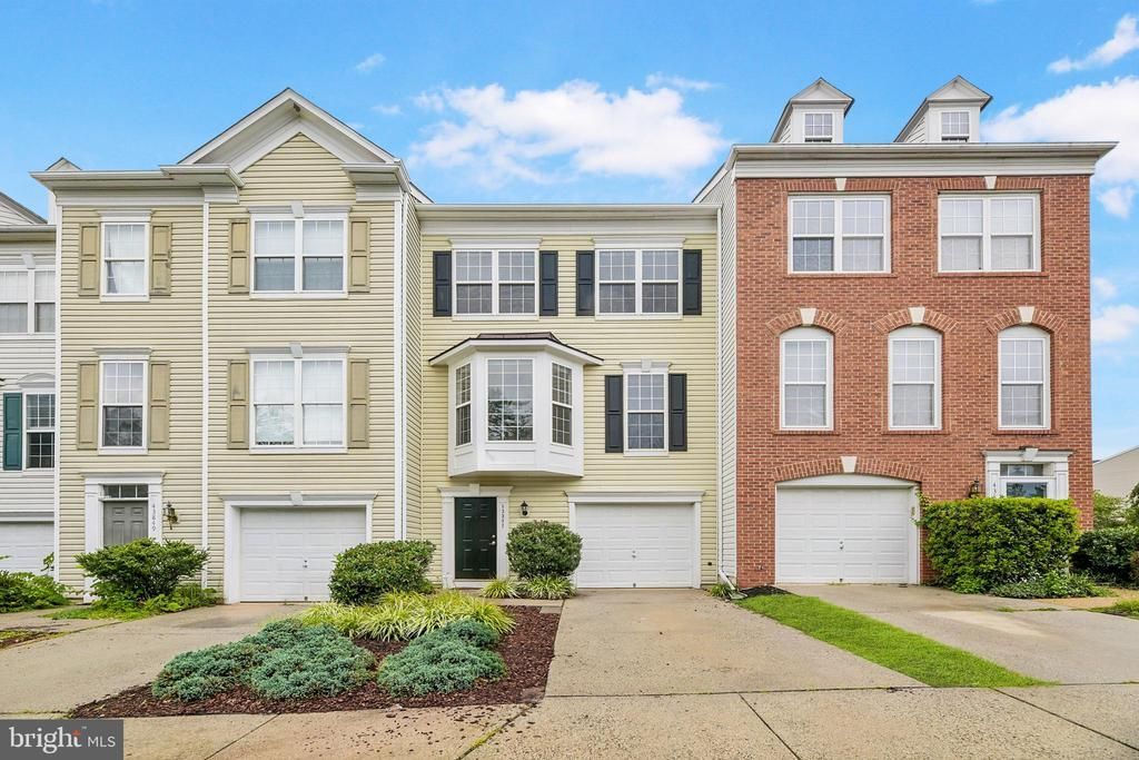 43847 Tattinger Terrace, Ashburn, VA 20148 Main Photo