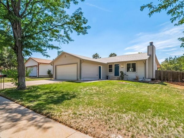 3865 S Nucla Street , Aurora, CO 80013